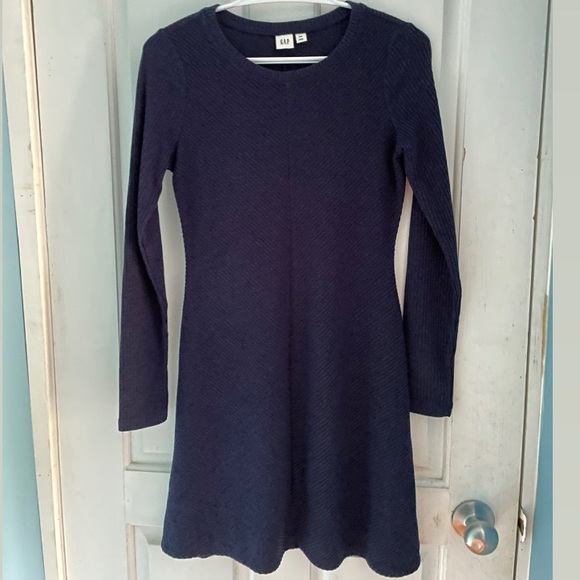 GAP Women’s Dress - Picture 1 of 3